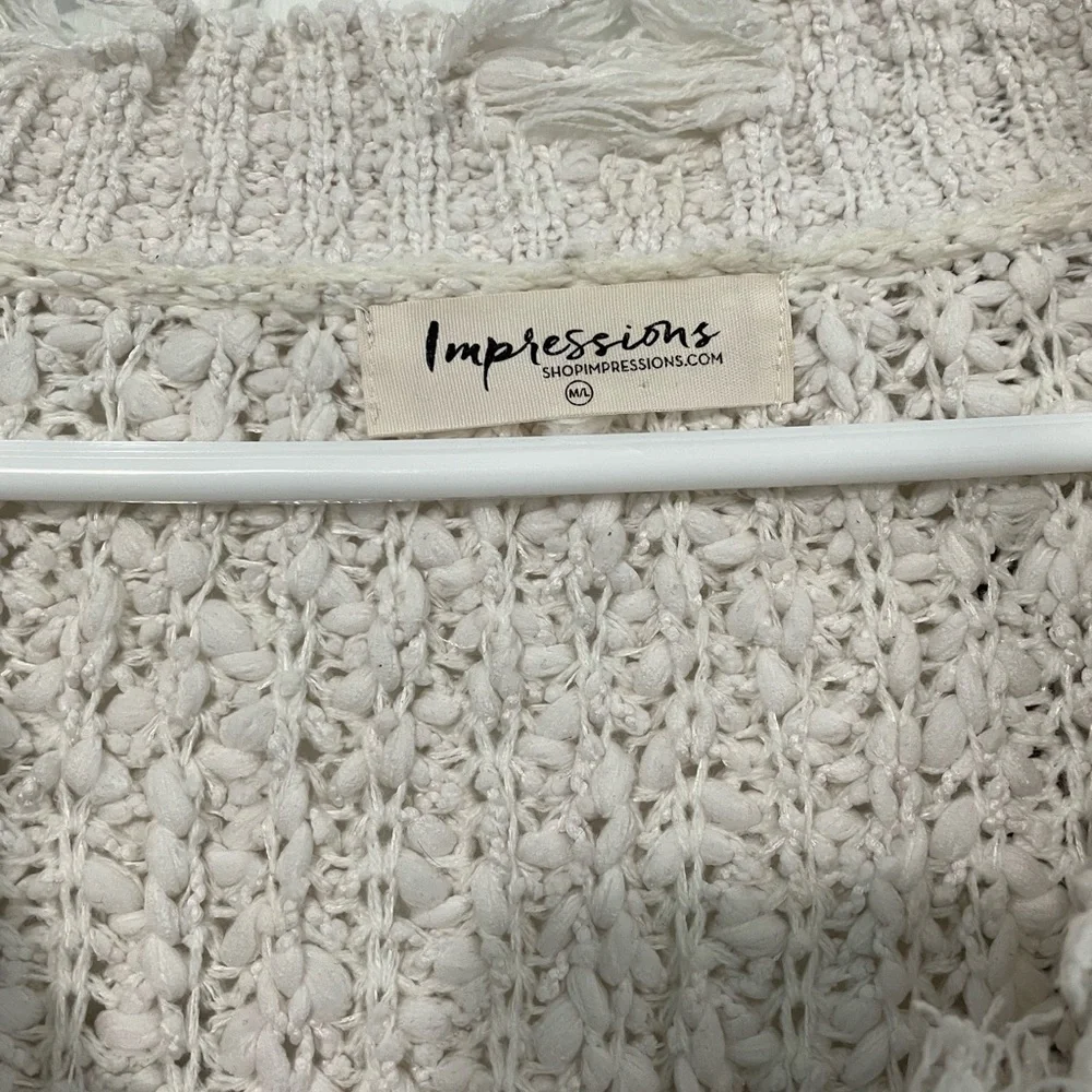 Distressed Sweater Cream Size M/L - Picture 3 of 4